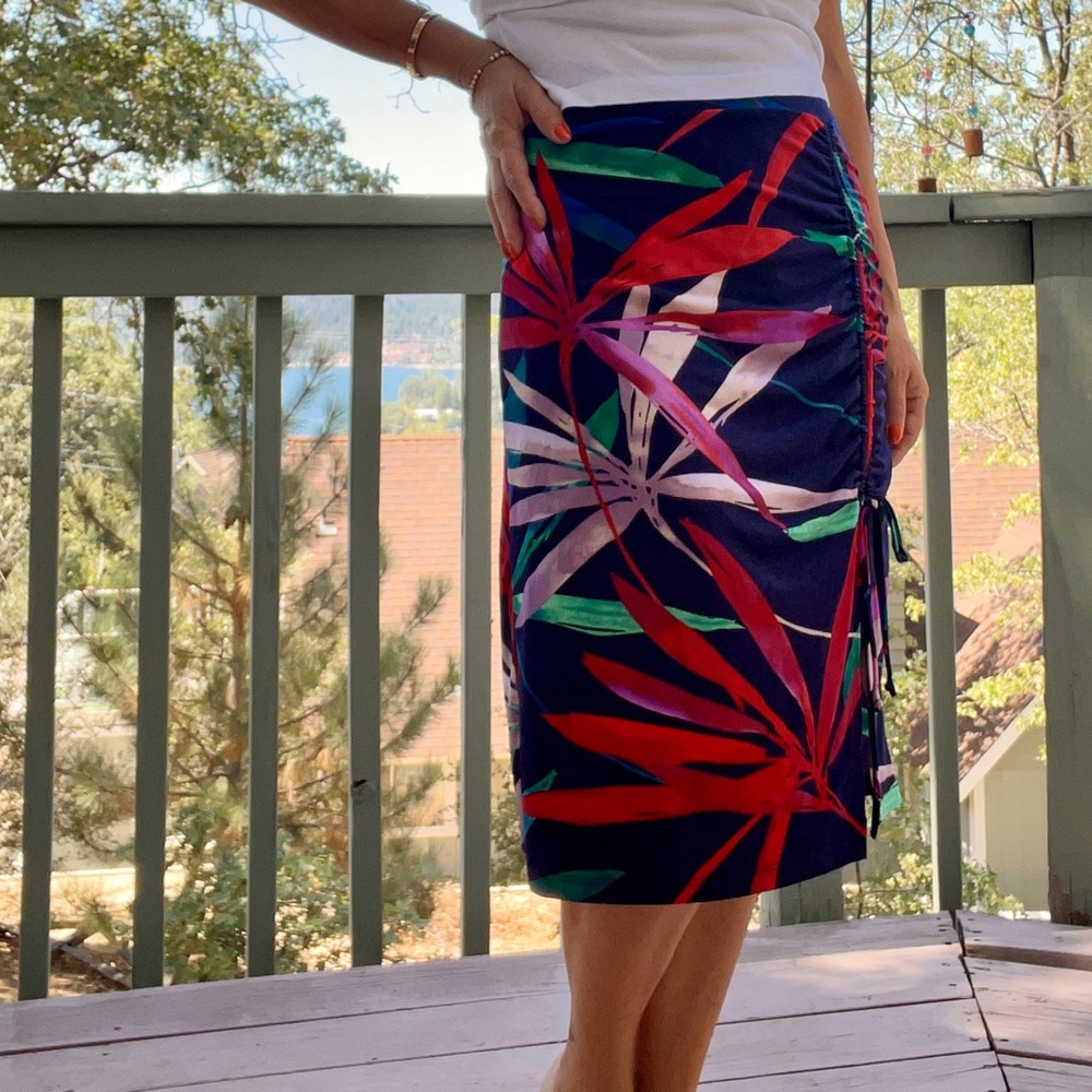Veronica M skirt size "S" floral print